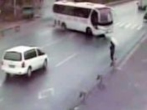 Dünyanın en şanslı Çinlisi - VİDEO -