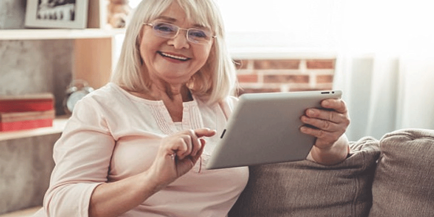 Yaşlıların "yaşama sevinci" sosyal medyayla artabiliyor