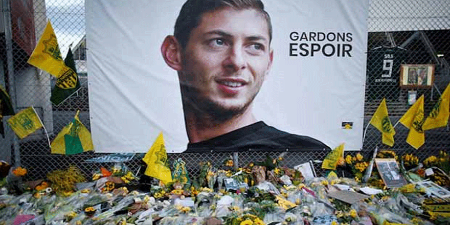 Futbol Dunyası Yasta;Enkazı bulunan uçaktaki ceset Emiliano Sala'ya ait