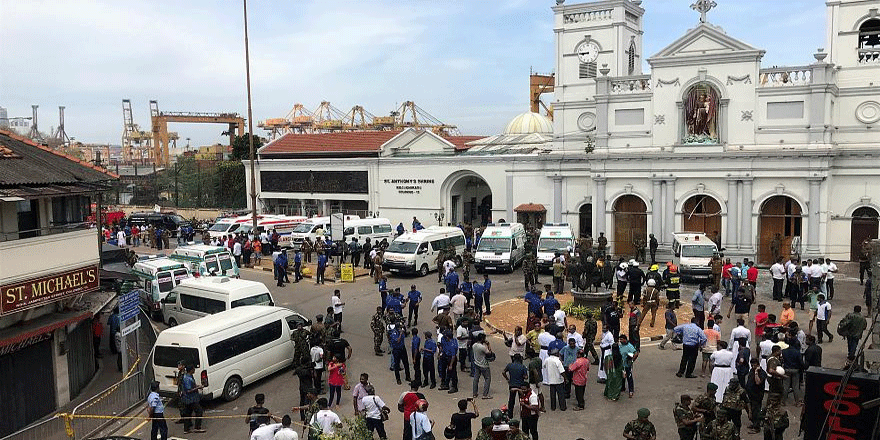 Sri Lanka'da teröre kurban giden 2 Türk'ün cenazesi getirildi