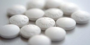 Yüz binden fazla kişi üzerinde araştırma: Her gün Aspirin almak riske değmez