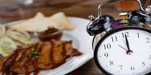 Yemek saatleri kilomuzu nasıl etkiliyor?