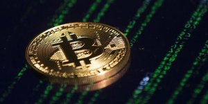 Bitcoin yeniden 14,000 doları aştı
