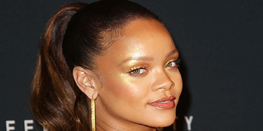 rihanna-fenty-beauty-look-ftr.jpg